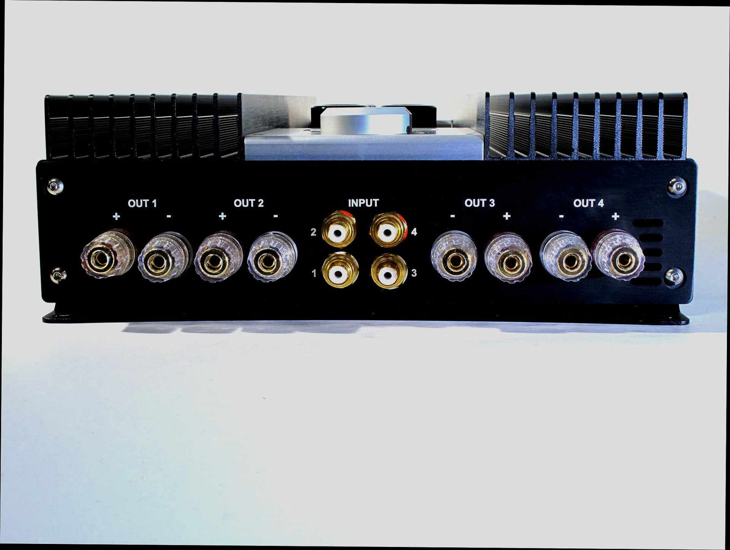 Quattro - Four Channel Amplifier